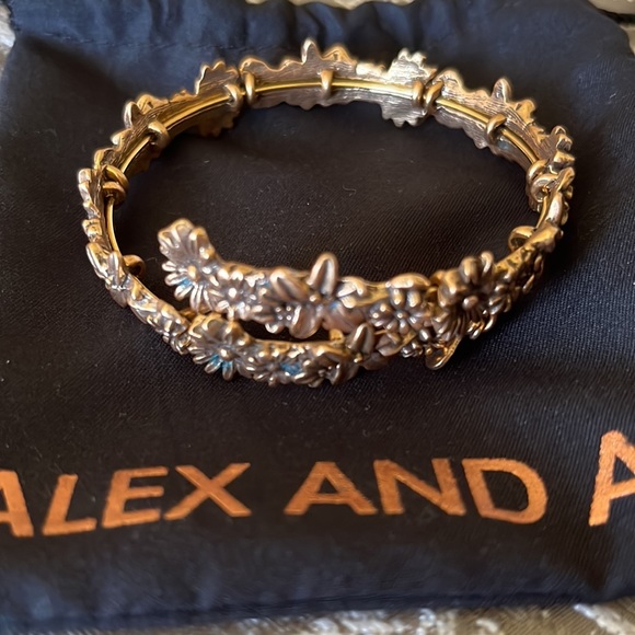 Alex And Ani Bracelets Lot of 4 - Picture 3 of 7